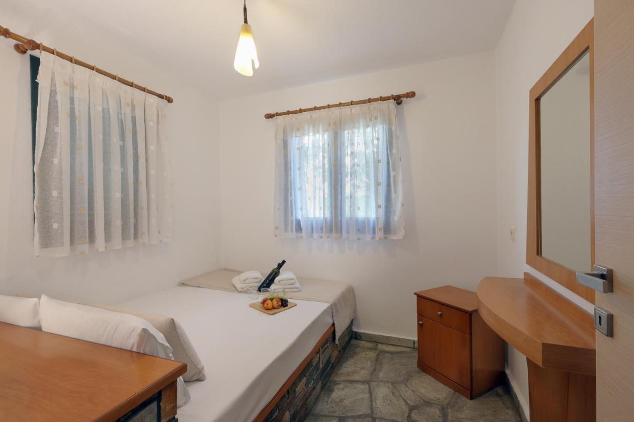 Maistrali Apartments Ormos Panagias Esterno foto