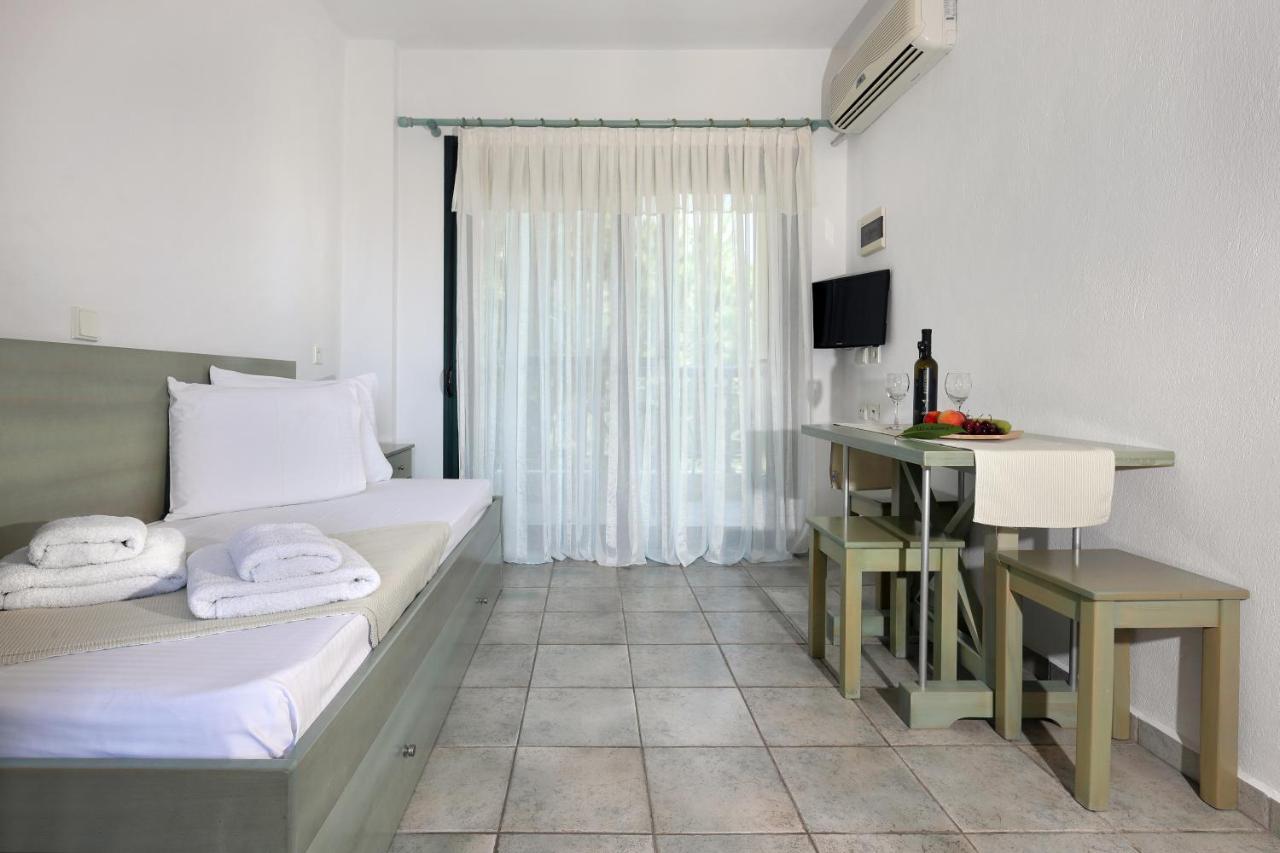 Maistrali Apartments Ormos Panagias Esterno foto