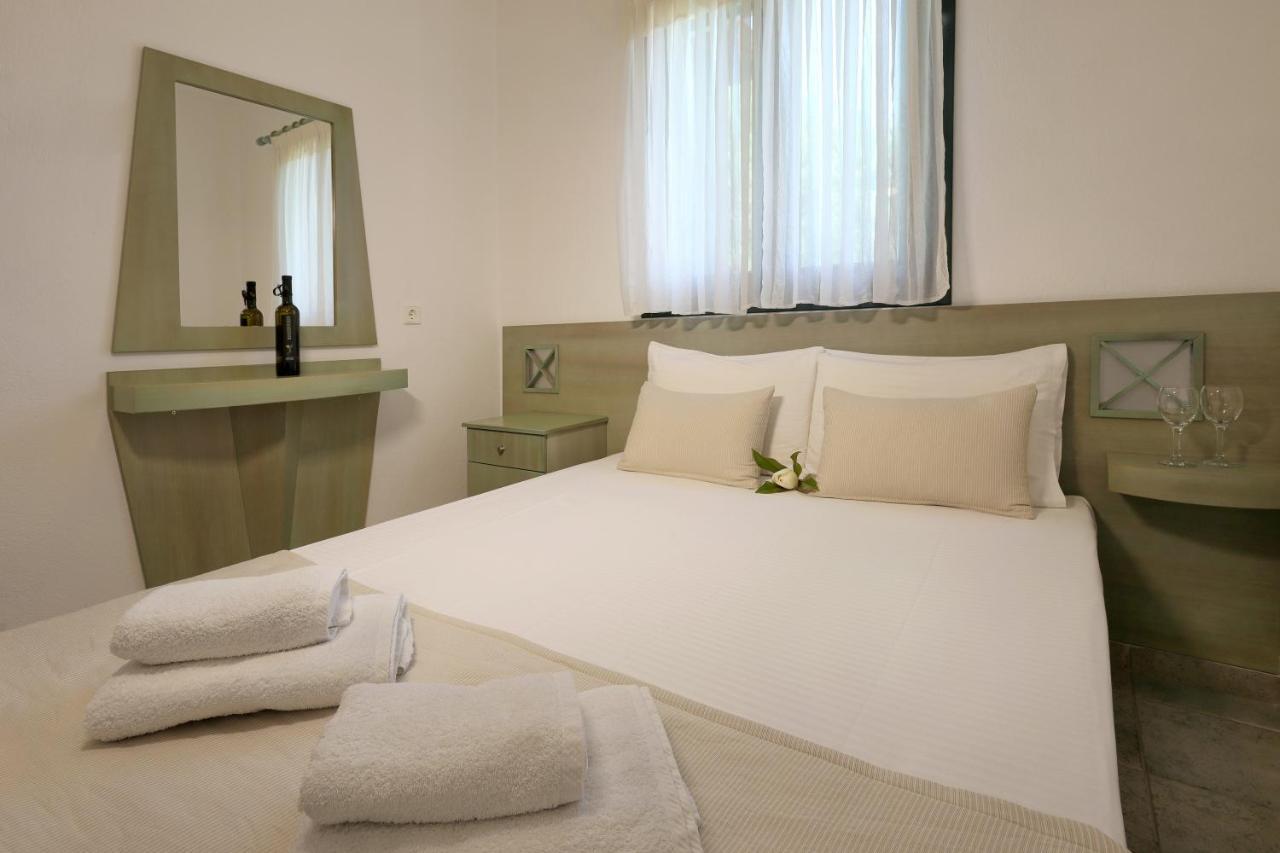 Maistrali Apartments Ormos Panagias Esterno foto